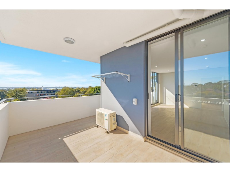 305/320 Taren Point Road, Caringbah NSW 2229