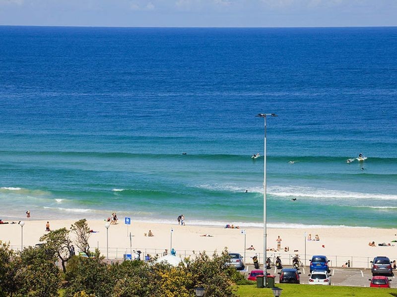 * Campbell Parade, Bondi Beach NSW 2026