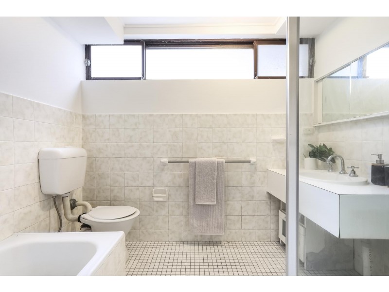 8/20 Penkivil Street, Bondi NSW 2026