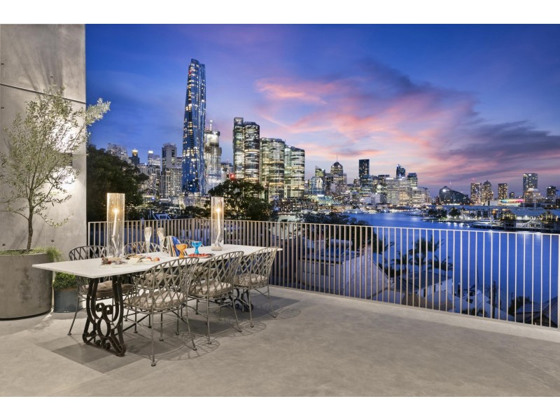 24 Pearson Street, Balmain East NSW 2041