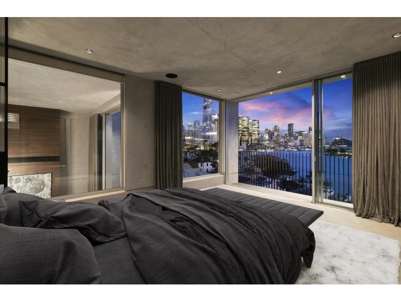 24 Pearson Street, Balmain East NSW 2041