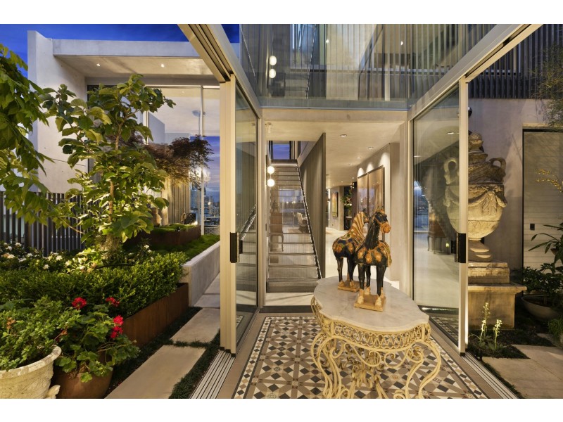 24 Pearson Street, Balmain East NSW 2041