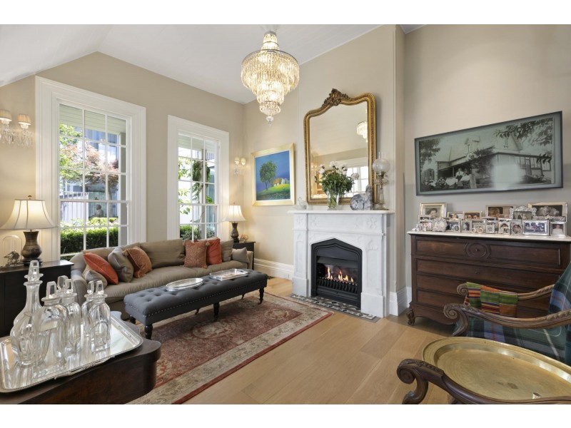 24 Pearson Street, Balmain East NSW 2041