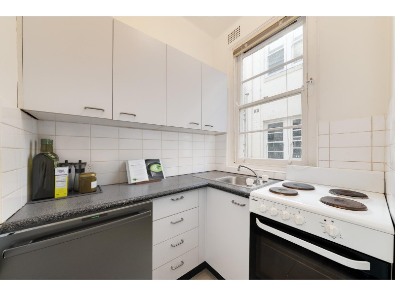 18/2 Crick Avenue, Elizabeth Bay NSW 2011