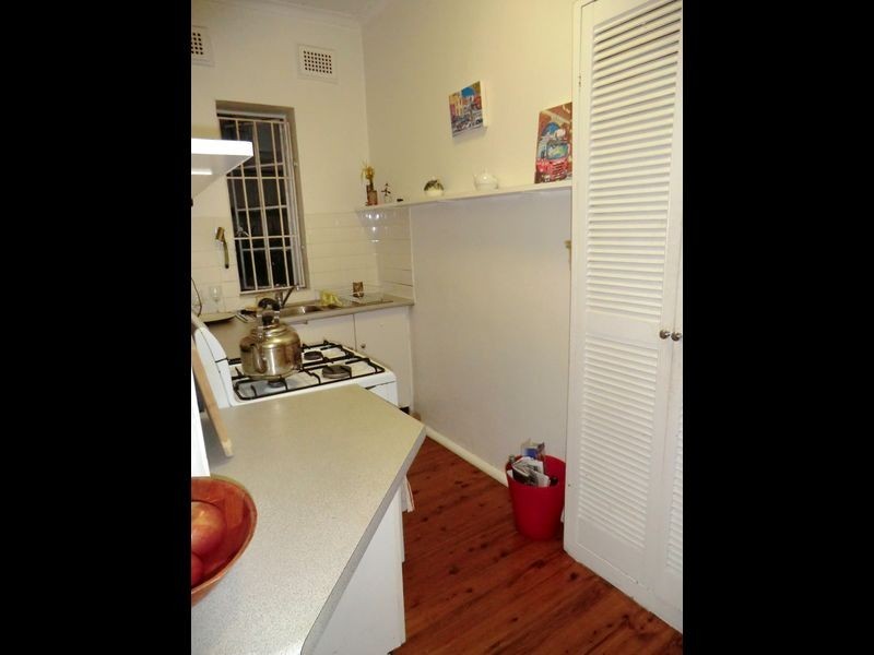 2/13-17 Hughes Street, Potts Point NSW 2011