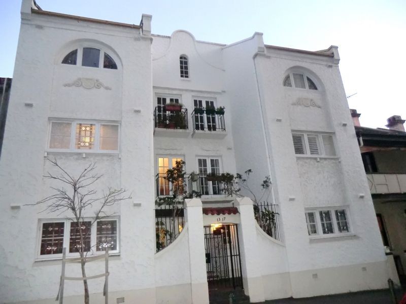 2/13-17 Hughes Street, Potts Point NSW 2011