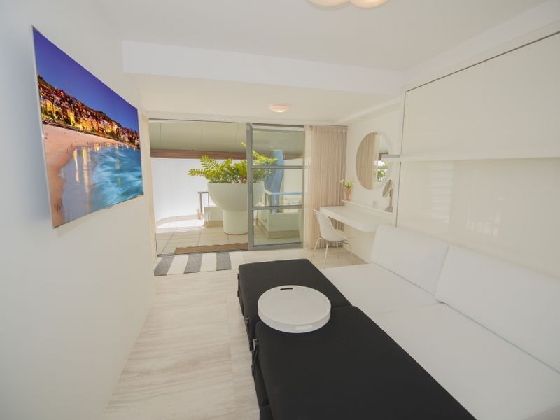 2-4 Notts Avenue, Bondi Beach NSW 2026