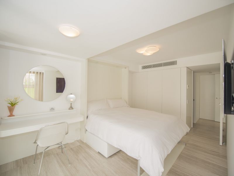 2-4 Notts Avenue, Bondi Beach NSW 2026