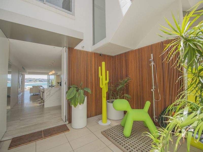 2-4 Notts Avenue, Bondi Beach NSW 2026