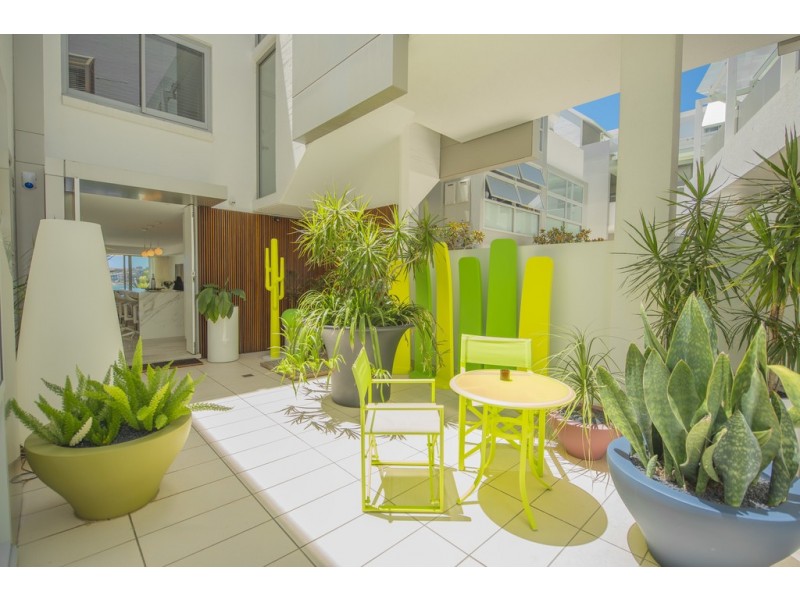 2-4 Notts Avenue, Bondi Beach NSW 2026