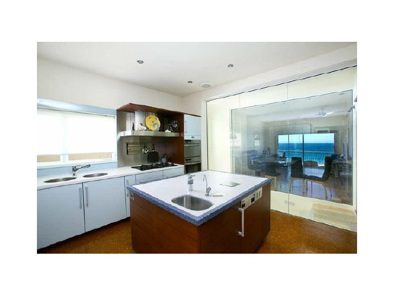 2/19 Gaerloch Avenue, Tamarama NSW 2026