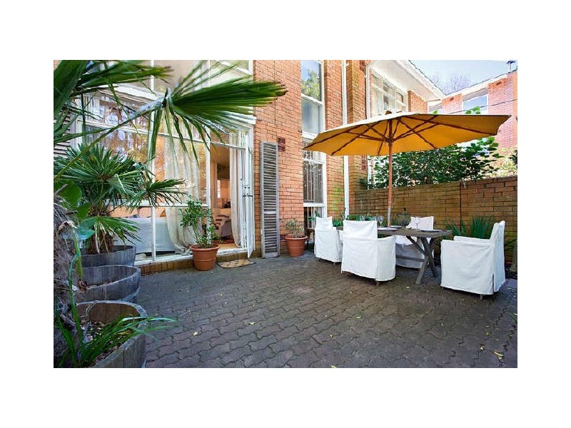 8/25 Trelawney Street, Woollahra NSW 2025