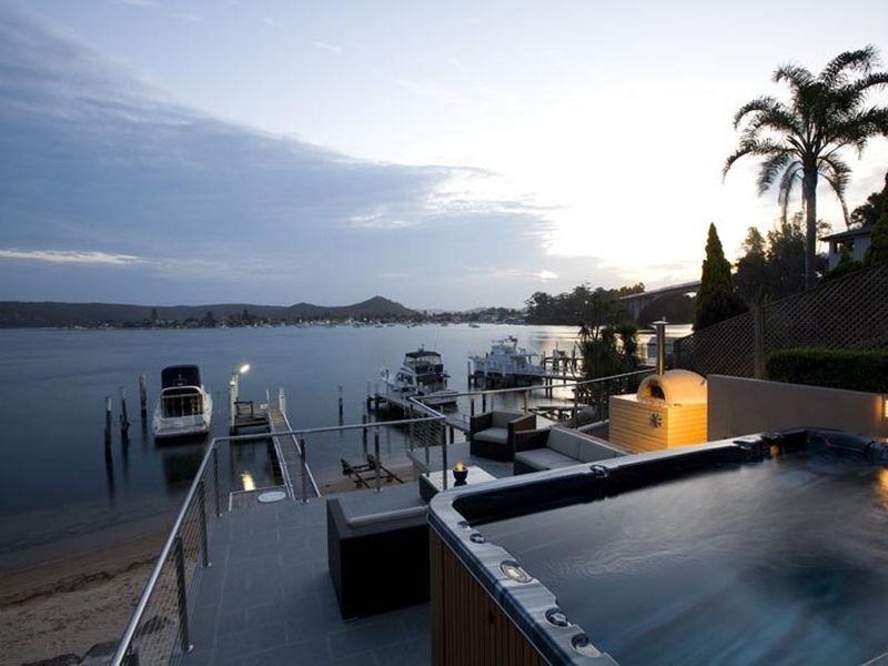 92 Daley Avenue, Daleys Point NSW 2257