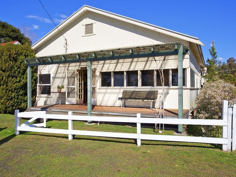 18 Shelly Beach Road, Empire Bay NSW 2257