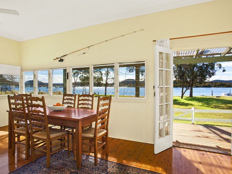 18 Shelly Beach Road, Empire Bay NSW 2257