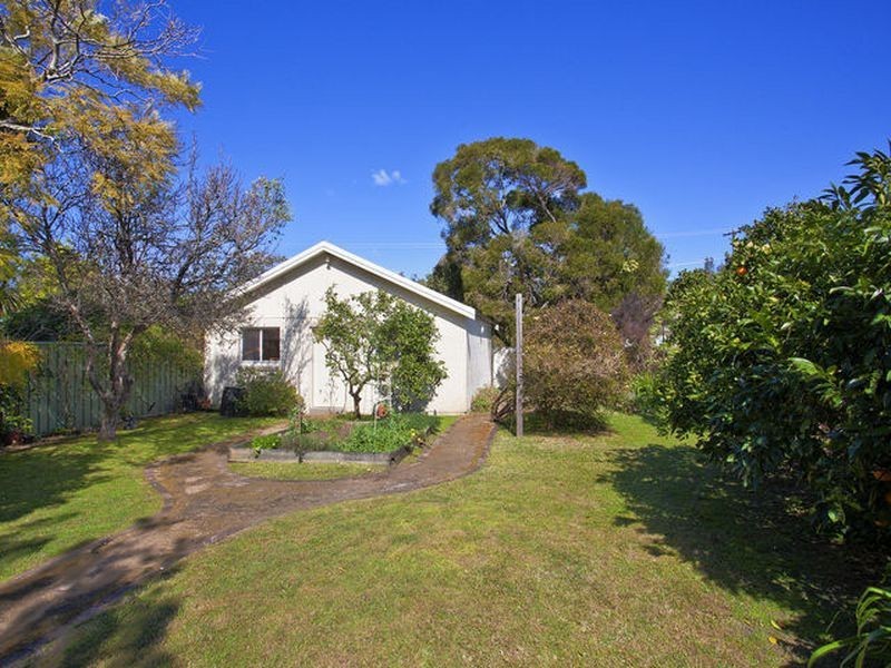 18 Shelly Beach Road, Empire Bay NSW 2257