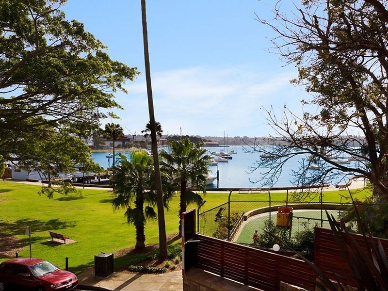 102/11 The Esplanade, Elizabeth Bay NSW 2011