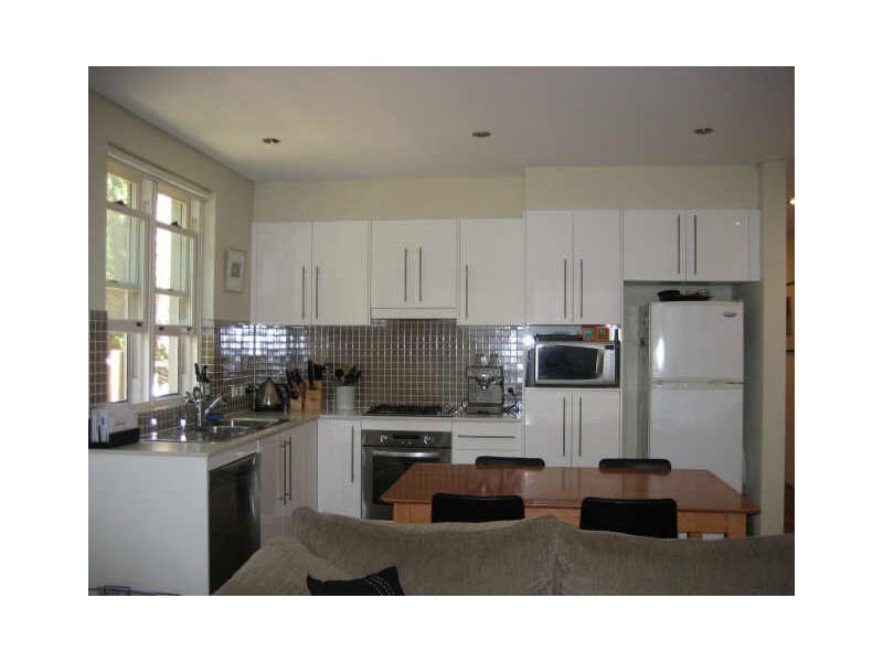 2/4 Palmerston Avenue, Bronte NSW 2024