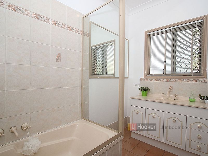 60 Woodlands Ct, Jimboomba QLD 4280