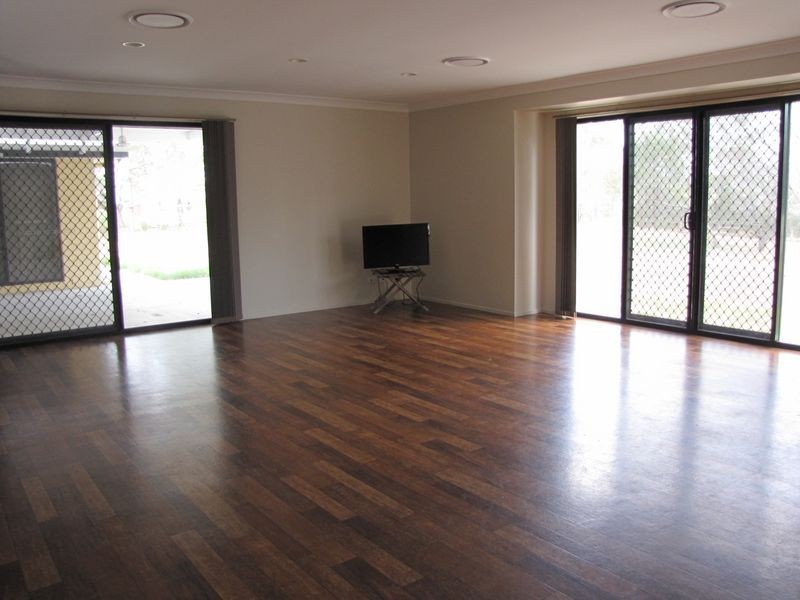 20 Sandalwood Crt, Jimboomba QLD 4280