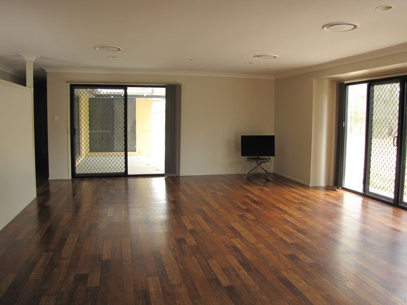 20 Sandalwood Crt, Jimboomba QLD 4280