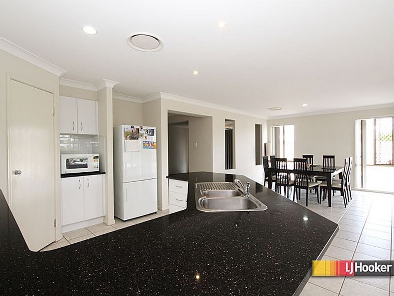 110-112 Red Cedar Cresent, Jimboomba QLD 4280