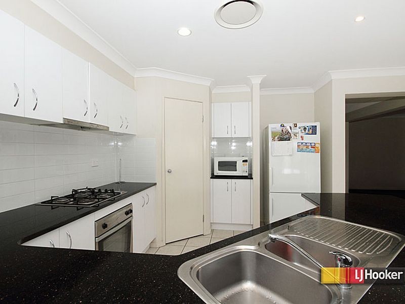 110-112 Red Cedar Cresent, Jimboomba QLD 4280
