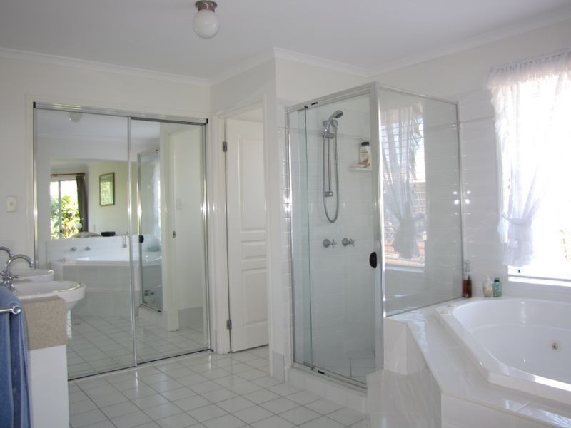 5 Red Ash ct, Jimboomba QLD 4280