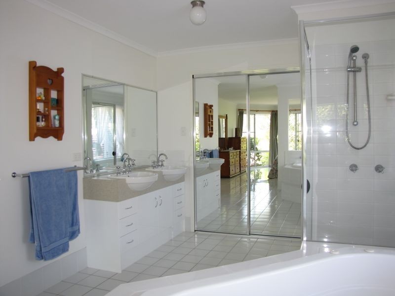 5 Red Ash ct, Jimboomba QLD 4280