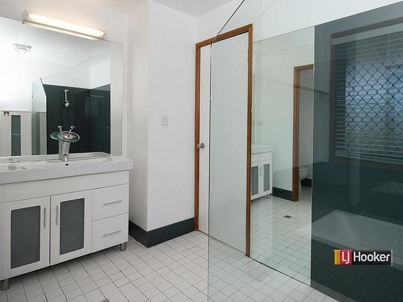 220 Mona Drive, Jimboomba QLD 4280