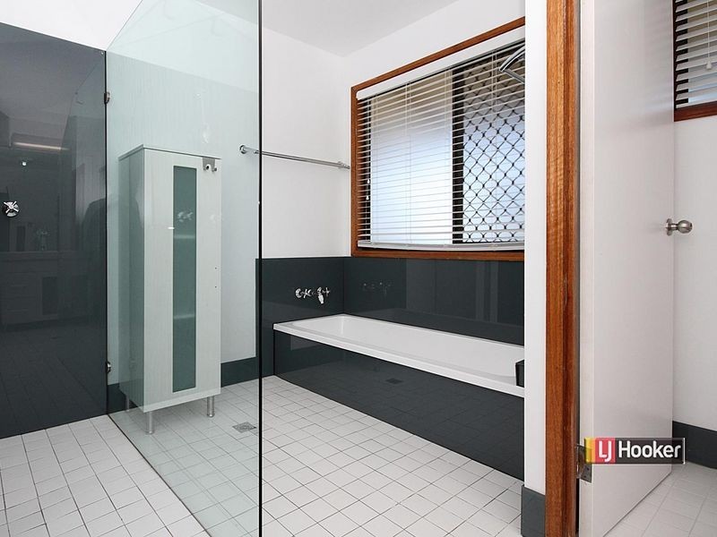 220 Mona Drive, Jimboomba QLD 4280