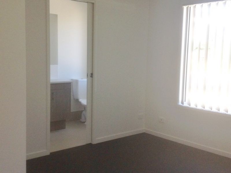 1-4 Cnr Alabaster & Topaz Av, Logan Reserve QLD 4133