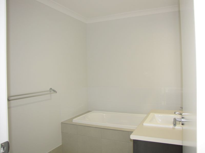 Yarrabilba QLD 4207
