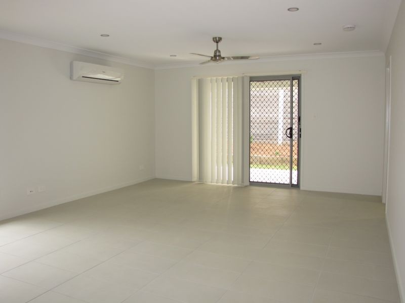 89 Meadows Circuit, Bellbird Park QLD 4300