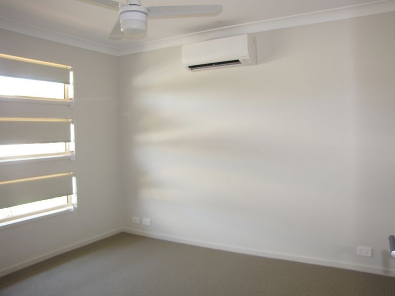 Unit1 17 Kanimbla St, Holmview QLD 4207