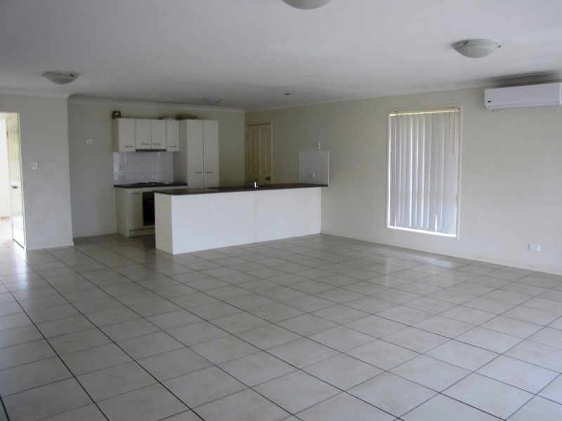 3 Creekside Cr, Jimboomba QLD 4280