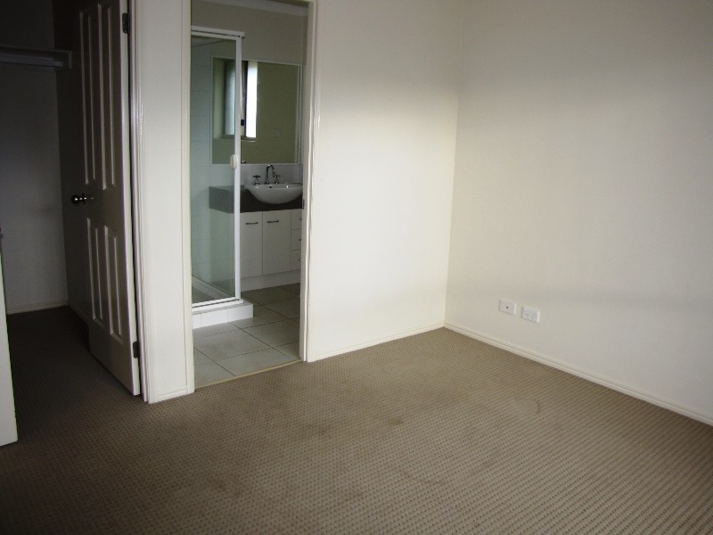 3 Creekside Cr, Jimboomba QLD 4280