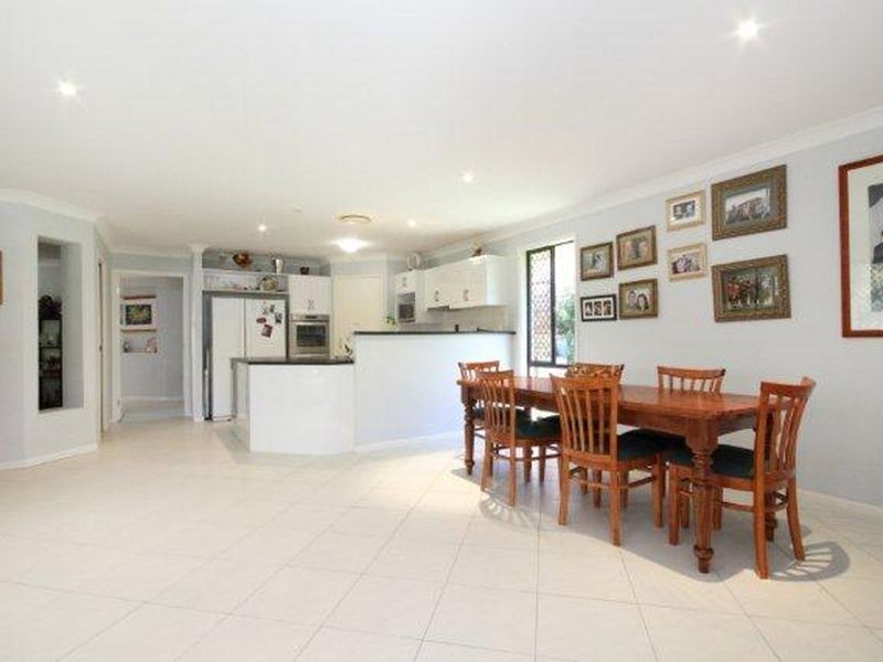 200 Peppertree Dr, Jimboomba QLD 4280