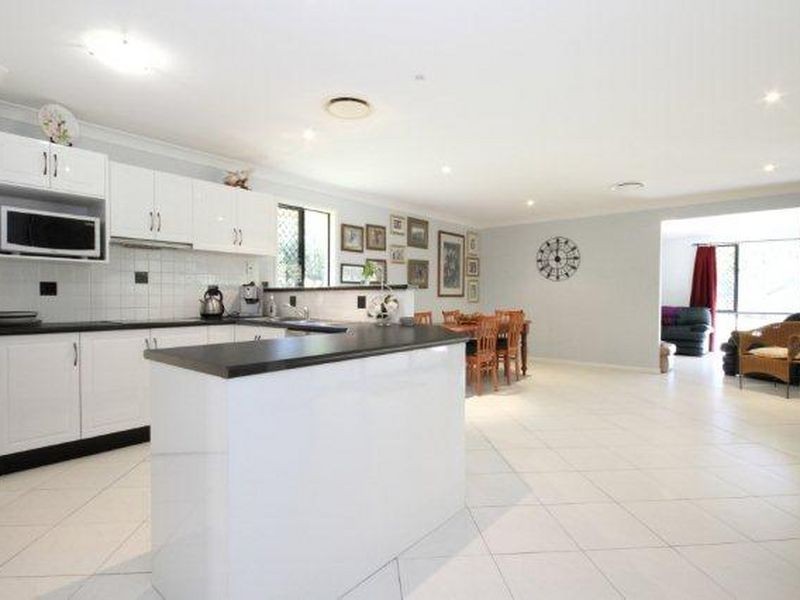 200 Peppertree Dr, Jimboomba QLD 4280