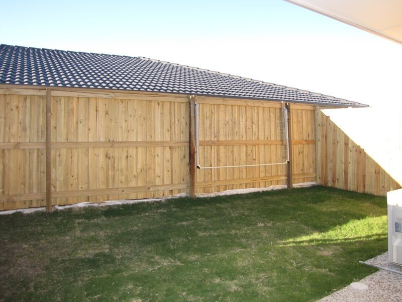 2/1 Cnr Huggins & Carpenter St, Yarrabilba QLD 4207