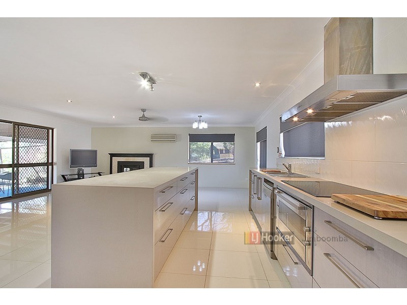 291-297 Dennis Rd, Cedar Vale QLD 4285