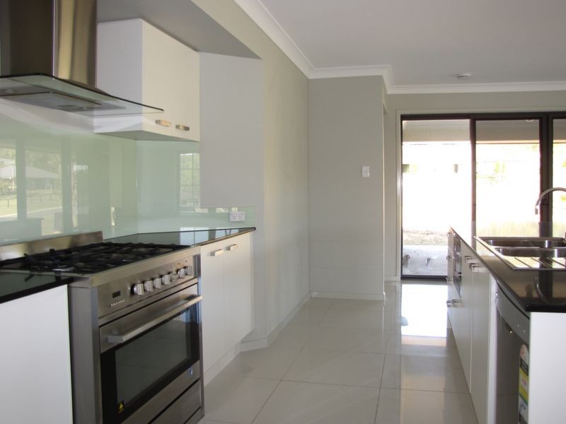 14-16 Lavers Street, Mundoolun QLD 4285