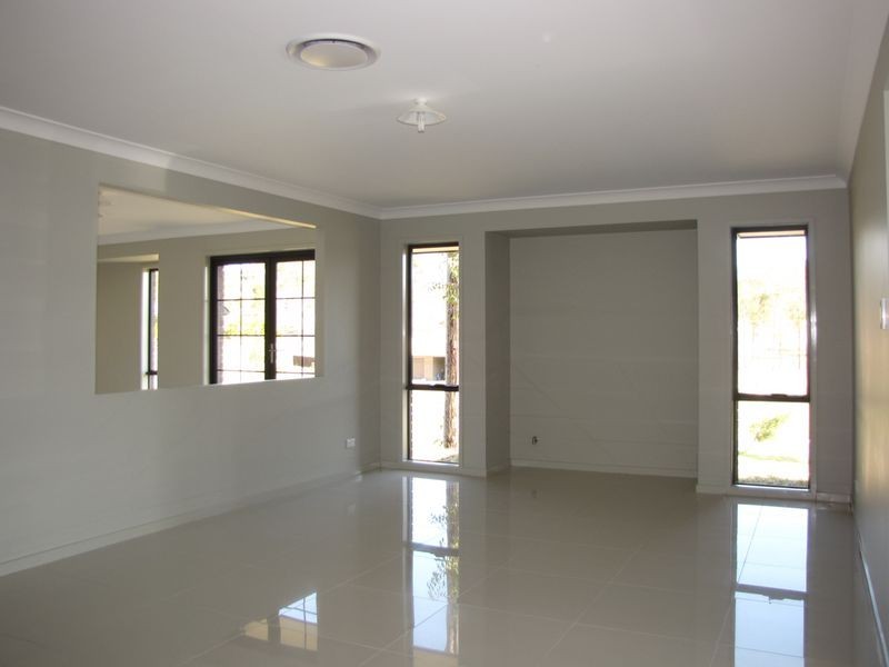 14-16 Lavers Street, Mundoolun QLD 4285