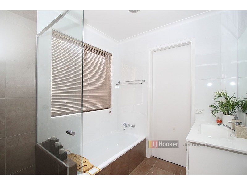 18 Lance Drive, Mount Warren Park QLD 4207
