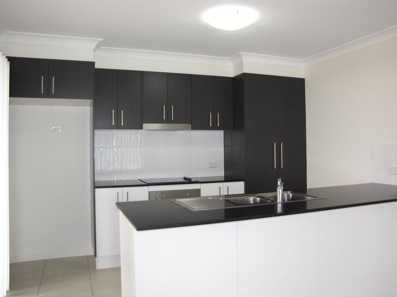 1/41 Cnr Huggins Avenue & Cherney L, Yarrabilba QLD 4207