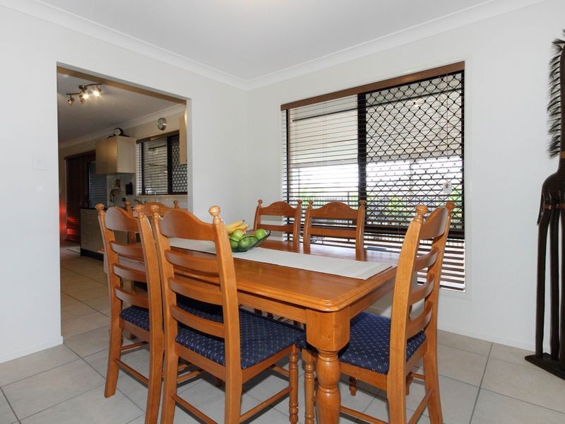 1 Creekside Cr, Jimboomba QLD 4280