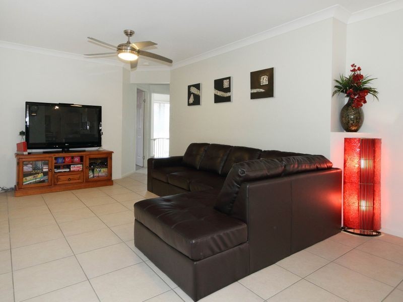 1 Creekside Cr, Jimboomba QLD 4280