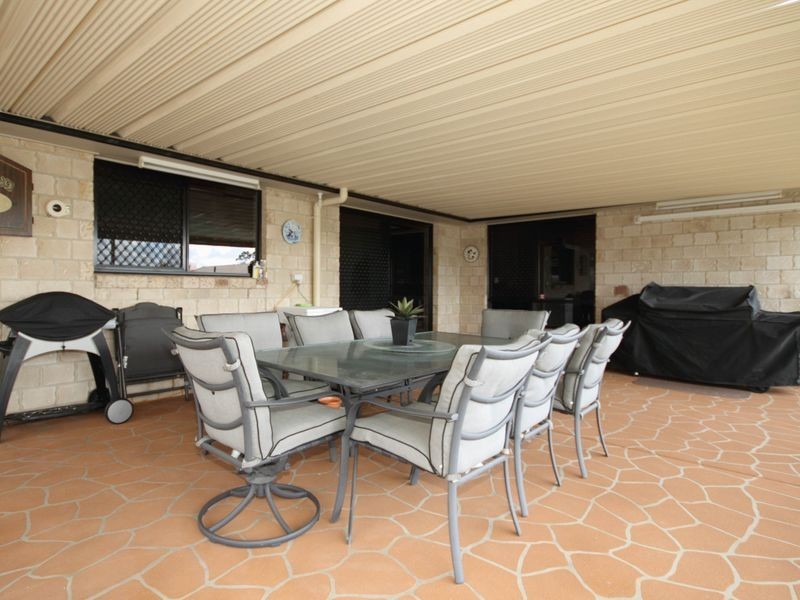 1 Creekside Cr, Jimboomba QLD 4280