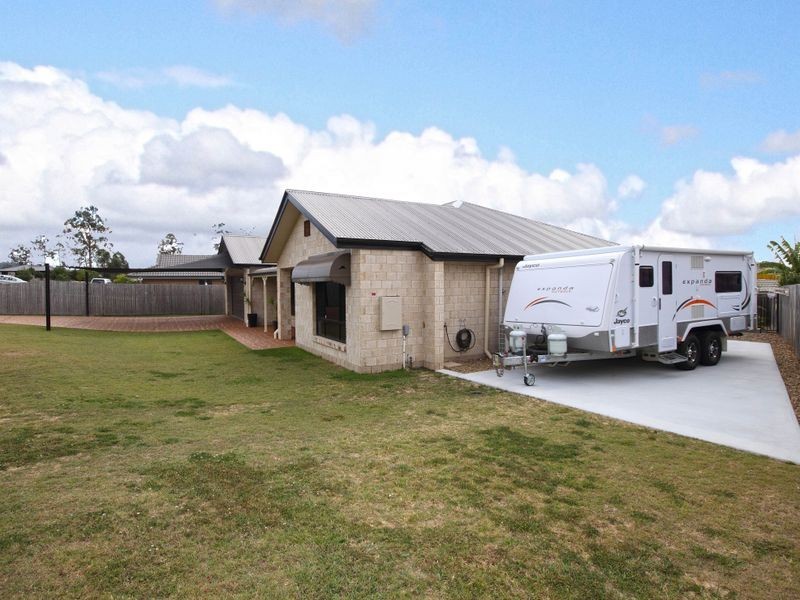 1 Creekside Cr, Jimboomba QLD 4280