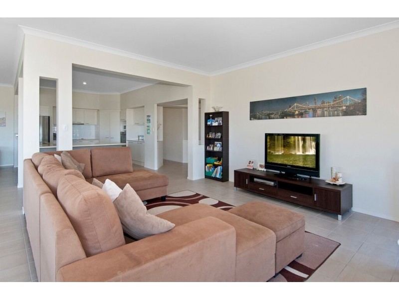 9-11 Bauer Dr, Mundoolun QLD 4285